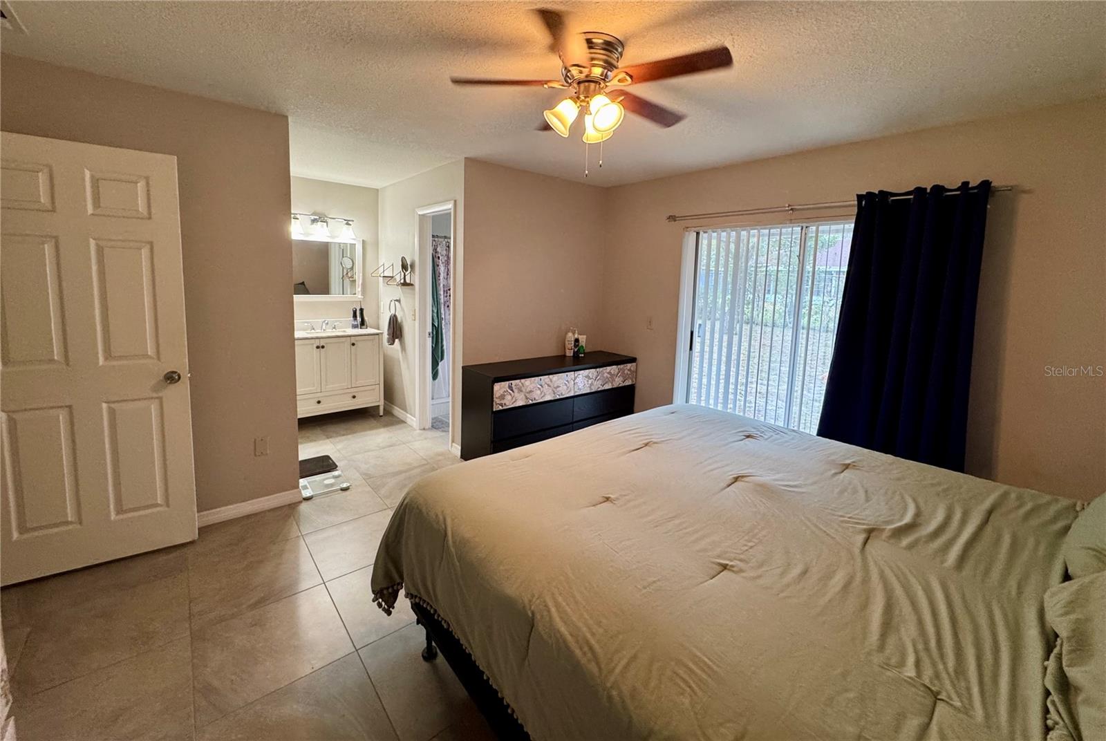 Image 25 of 39 For 4166 Rose Petal Lane