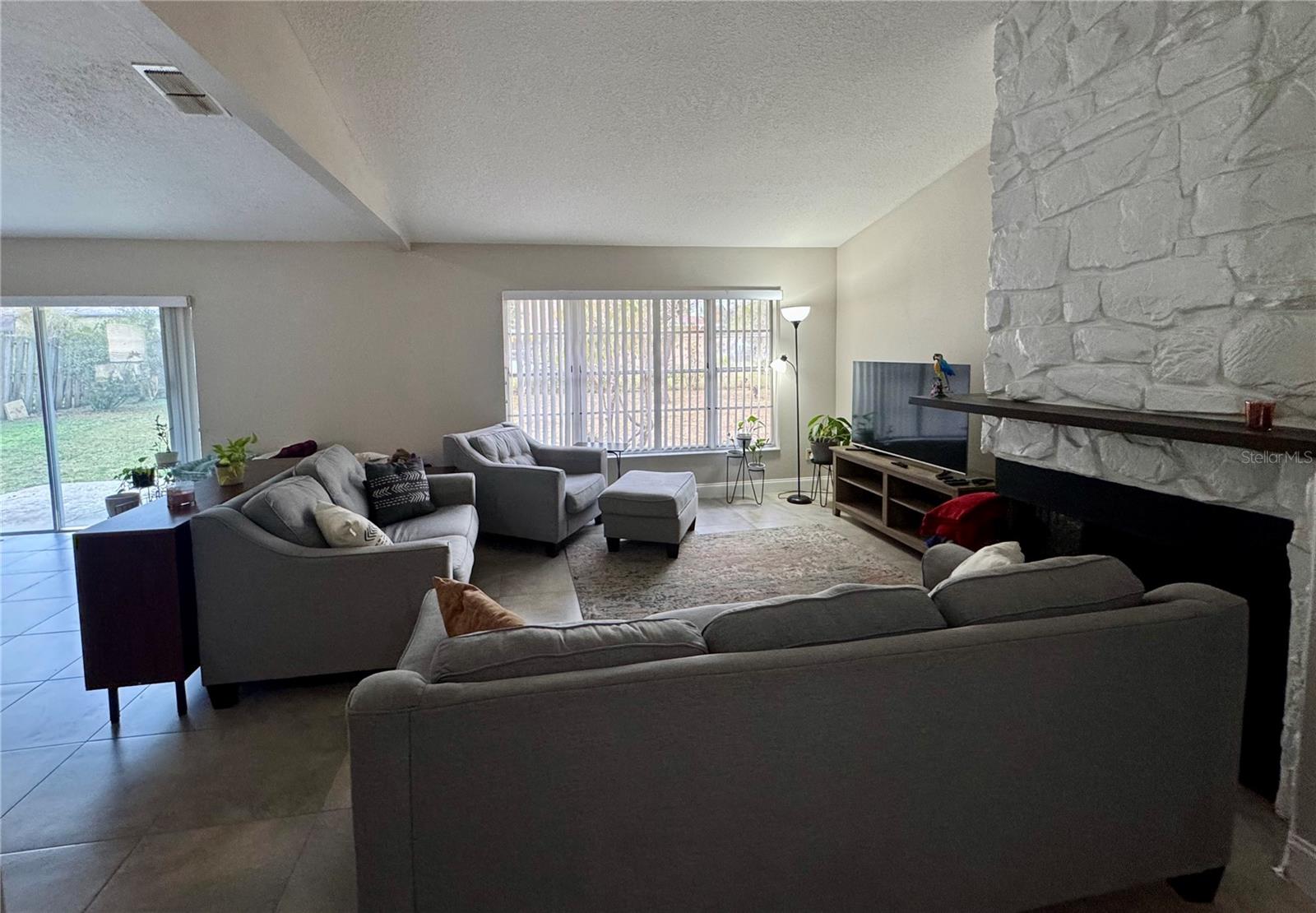 Image 6 of 39 For 4166 Rose Petal Lane