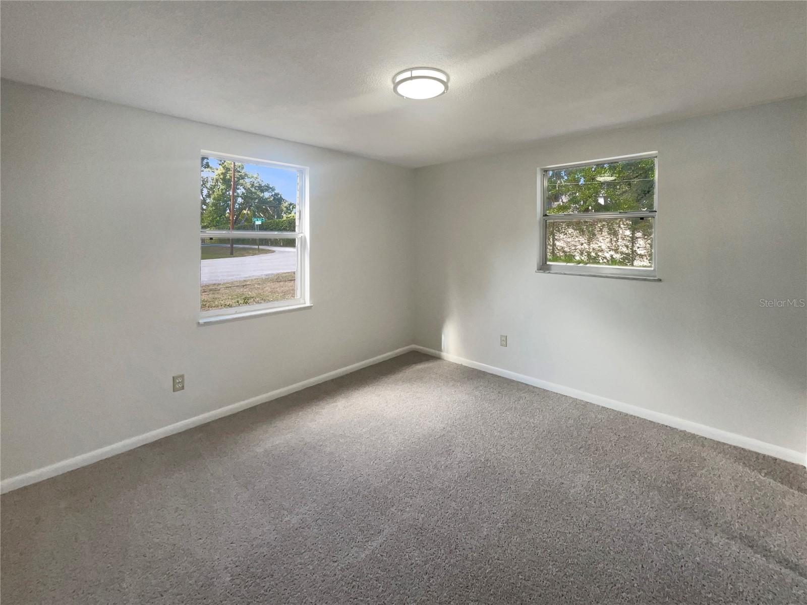 Image 15 of 25 For 16423 Lake Byrd Drive