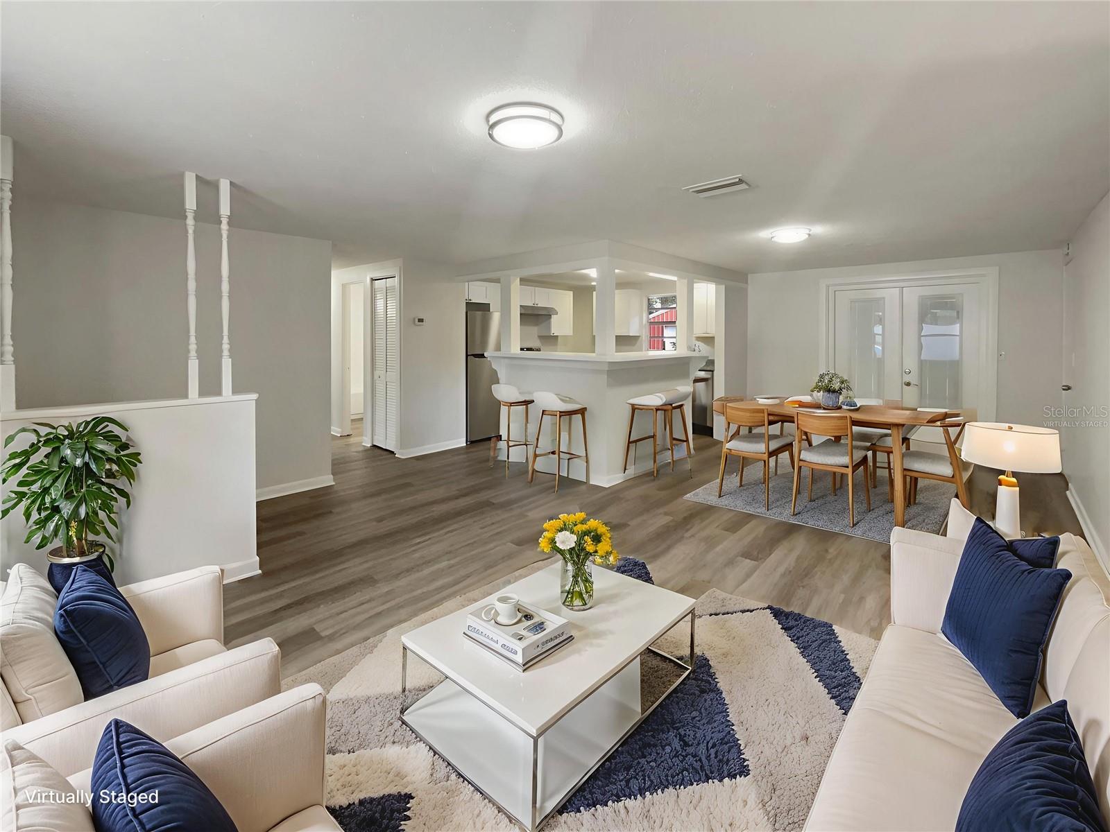 Image 4 of 25 For 16423 Lake Byrd Drive