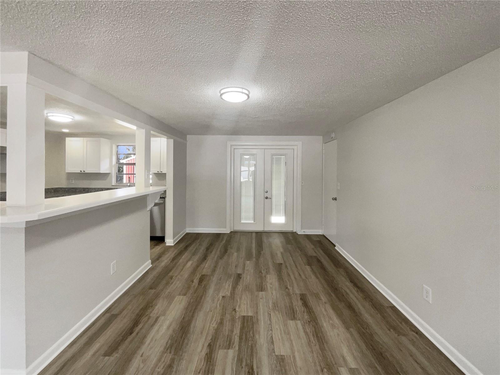 Image 5 of 25 For 16423 Lake Byrd Drive