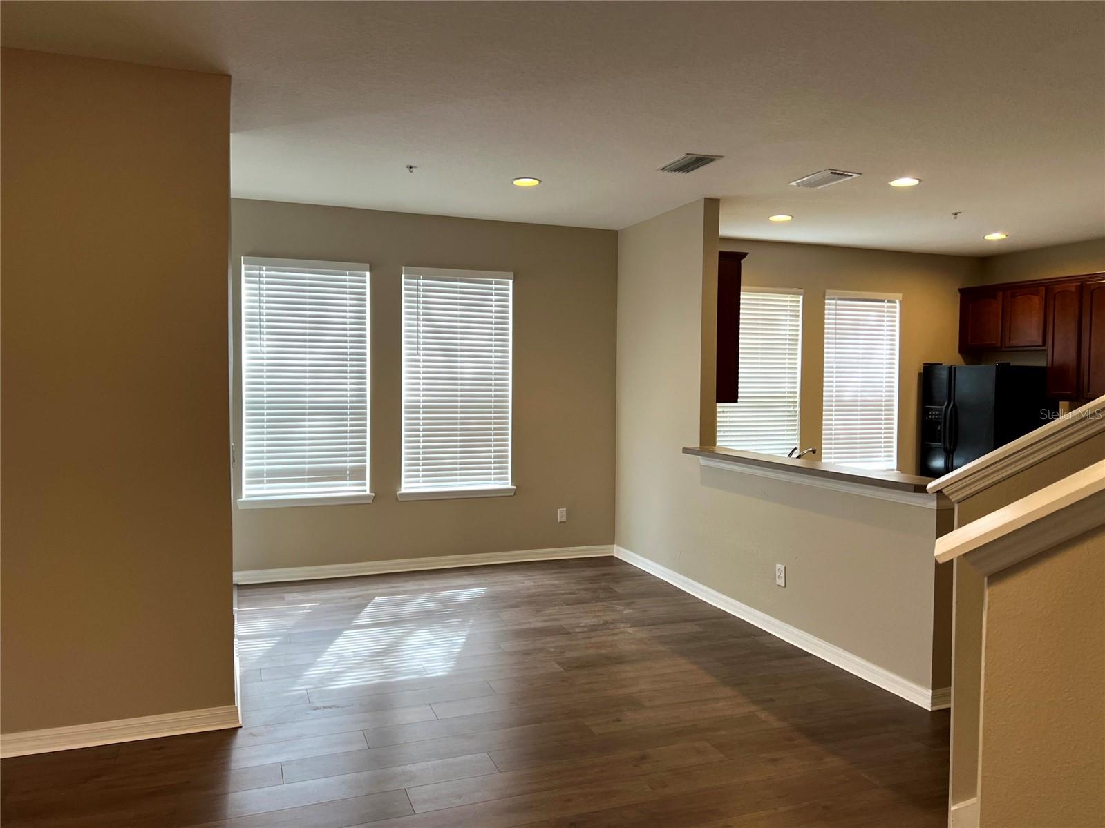 Image 4 of 12 For 10266 Lake District Lane S