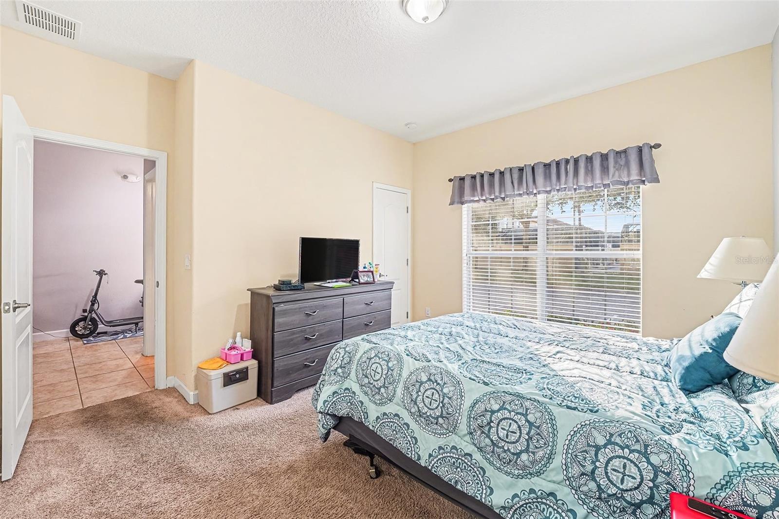 Image 19 of 45 For 3081 Beach Palm Avenue