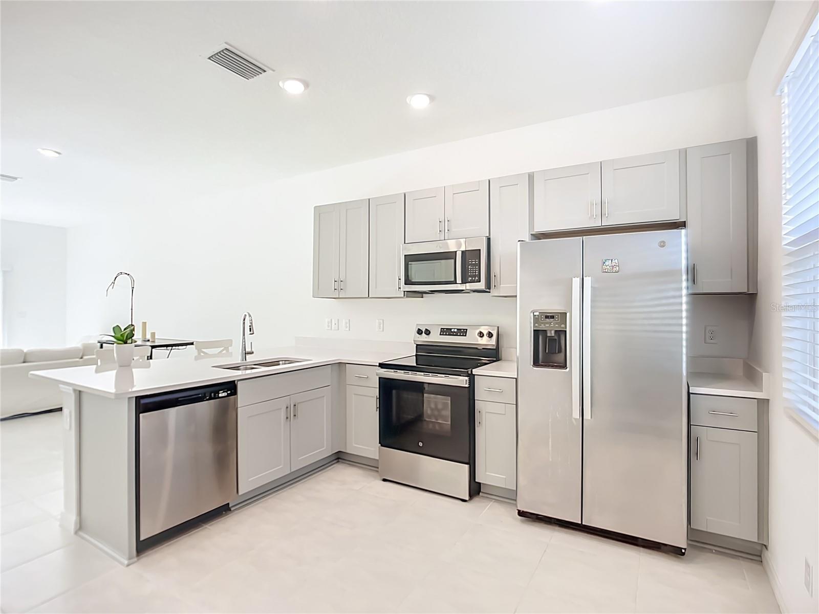 Image 5 of 37 For 16642 San Nicola Place