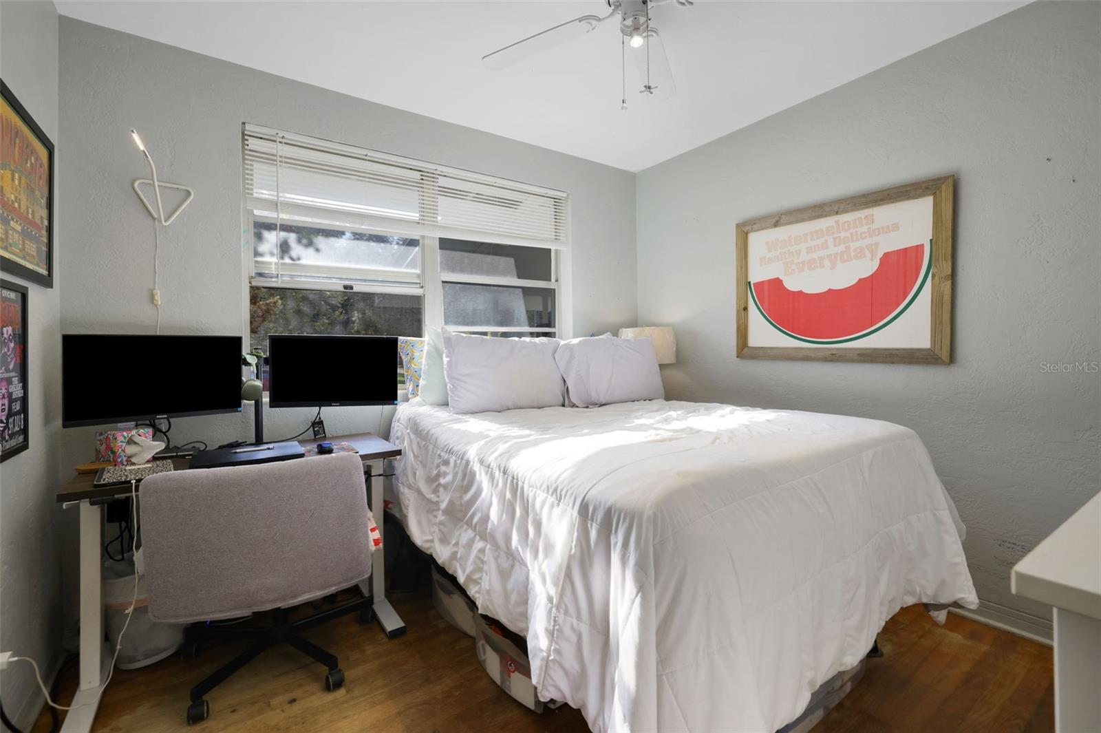 Image 19 of 47 For 199 Rosewood Avenue