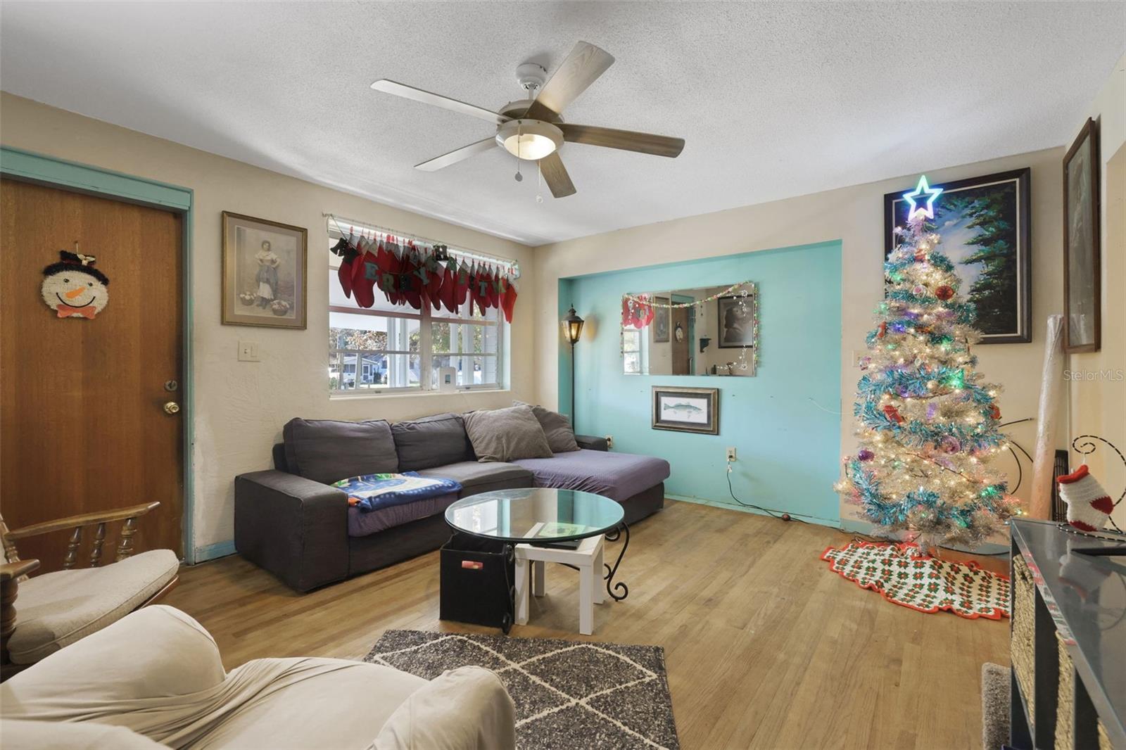 Image 2 of 47 For 199 Rosewood Avenue