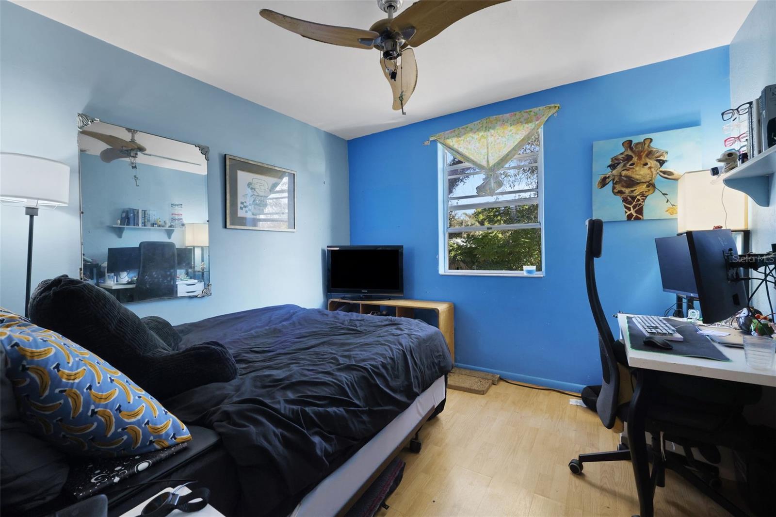 Image 21 of 47 For 199 Rosewood Avenue