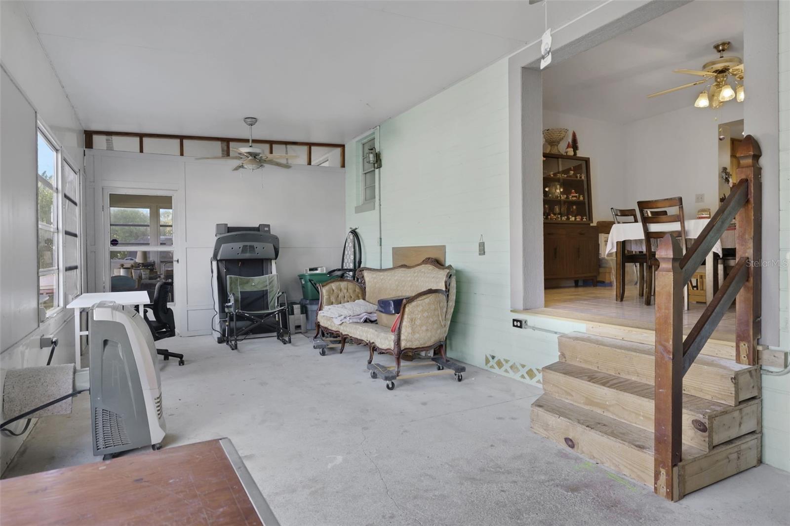 Image 25 of 47 For 199 Rosewood Avenue