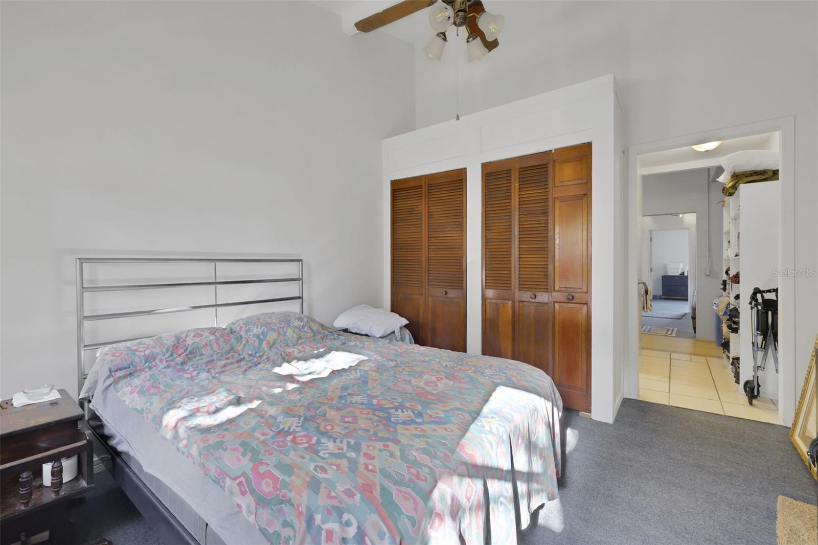 Image 33 of 47 For 199 Rosewood Avenue