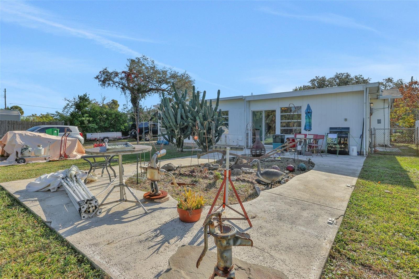 Image 37 of 47 For 199 Rosewood Avenue