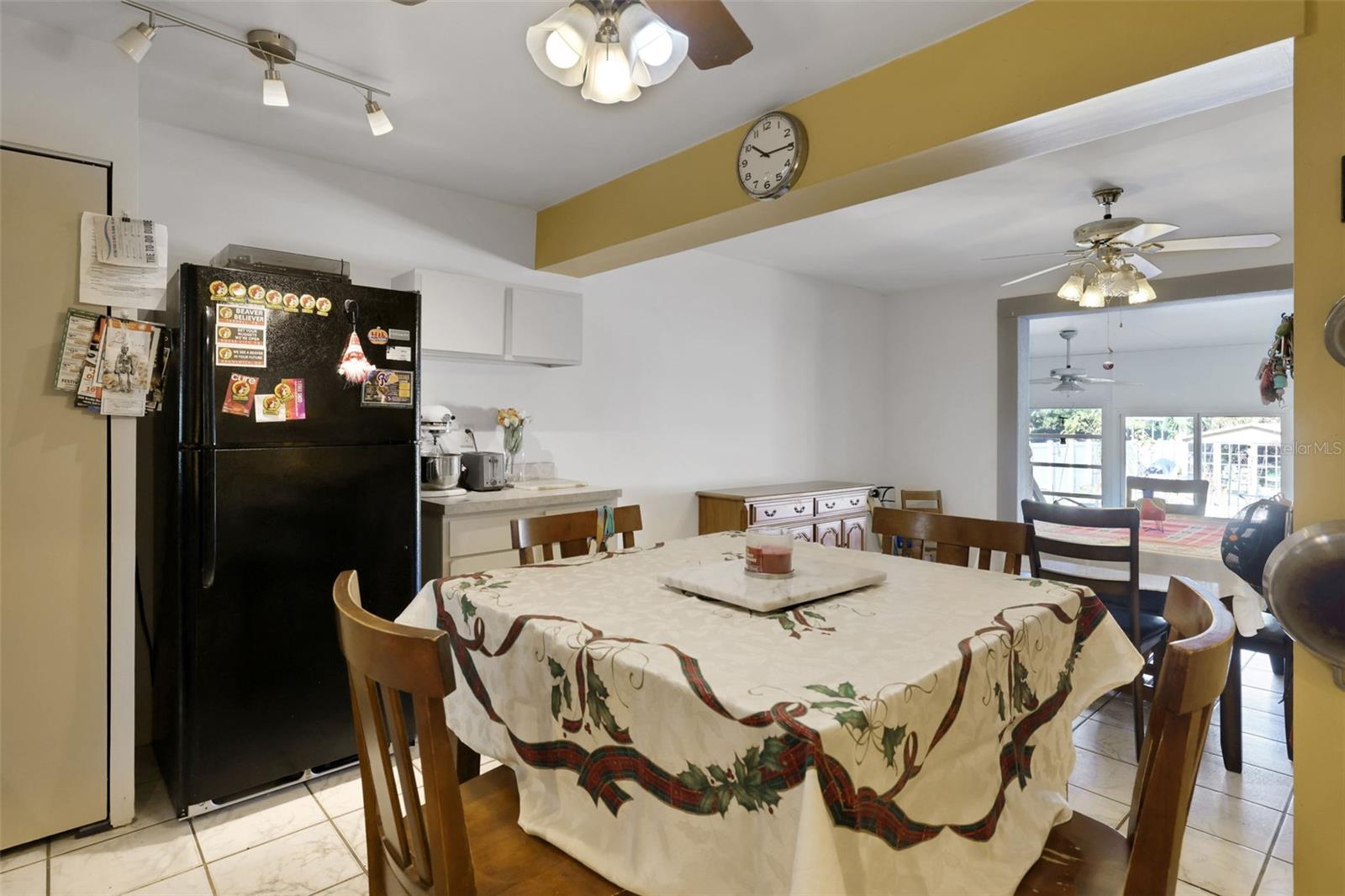 Image 8 of 47 For 199 Rosewood Avenue