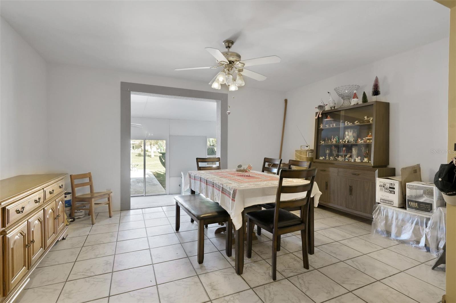 Image 9 of 47 For 199 Rosewood Avenue