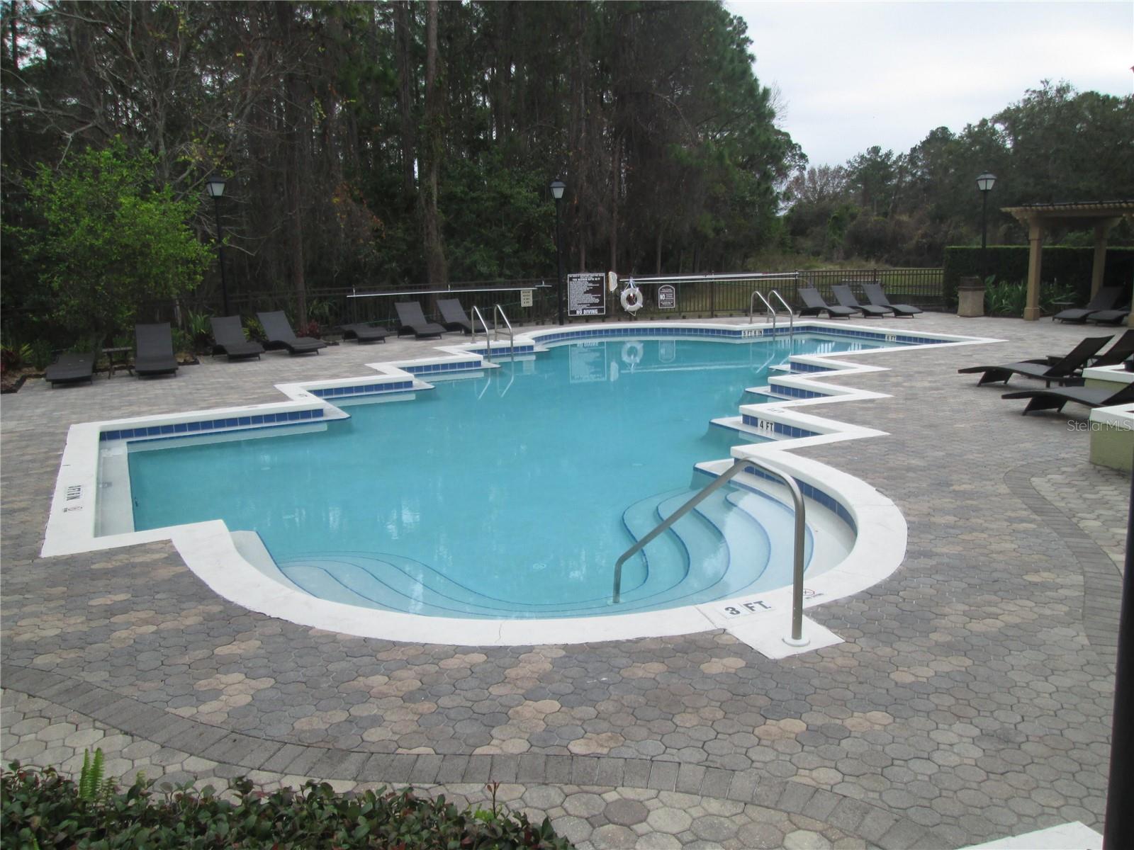 Image 2 of 3 For 802 Crest Pines Drive 837