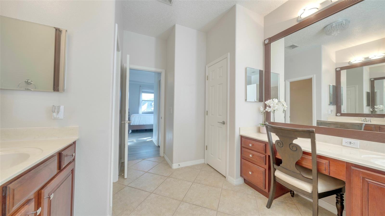 Image 24 of 48 For 1017 Majestic Oak Drive