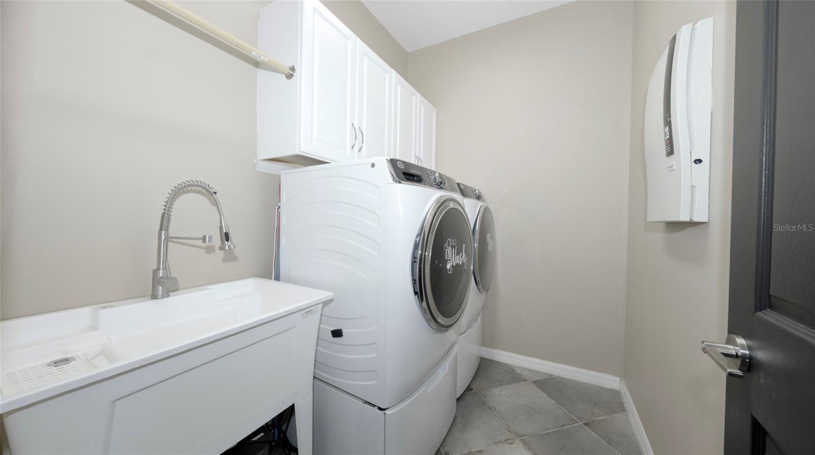 Image 34 of 48 For 1017 Majestic Oak Drive