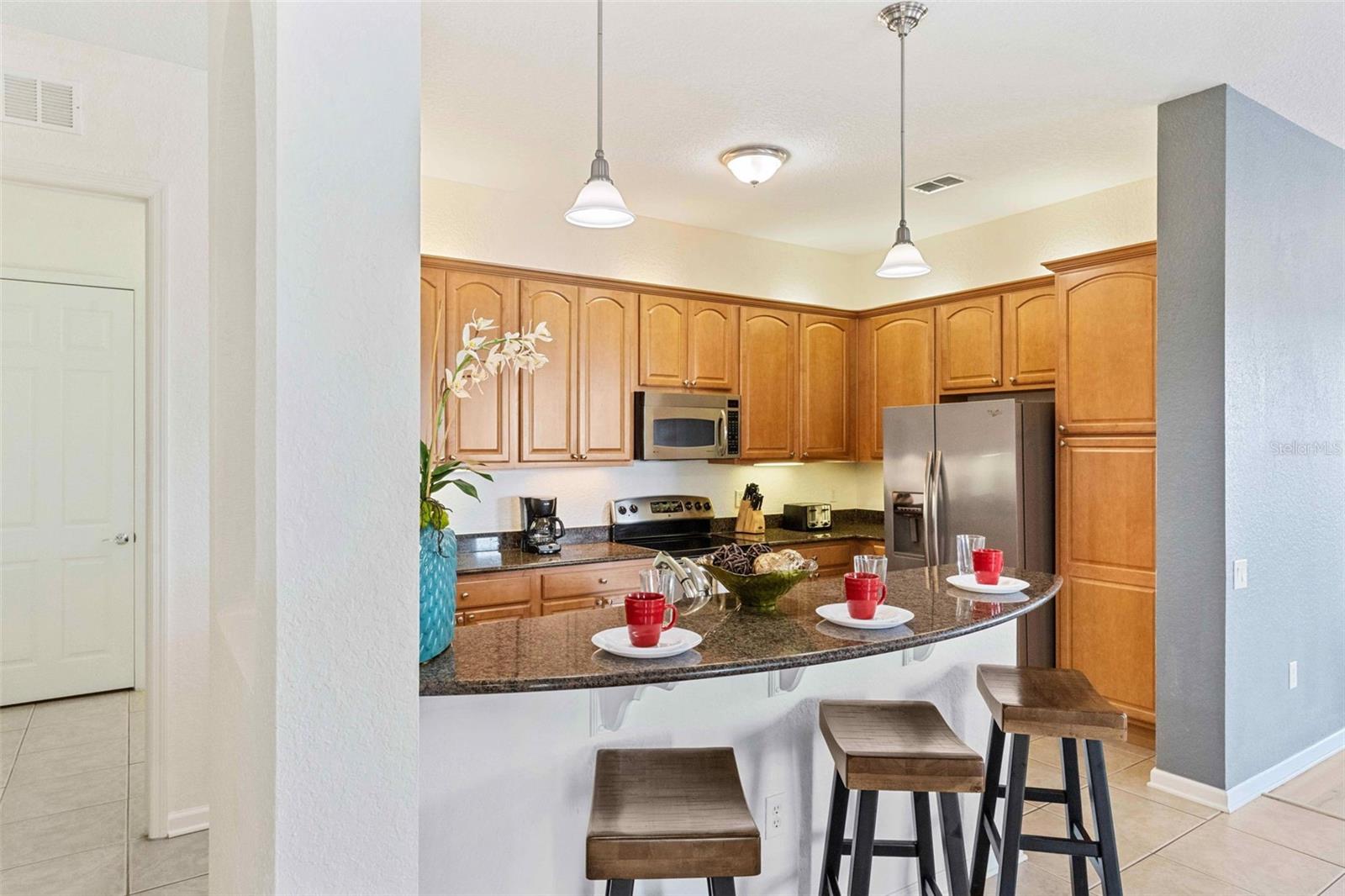 Image 16 of 68 For 4840 Cayview Avenue 403