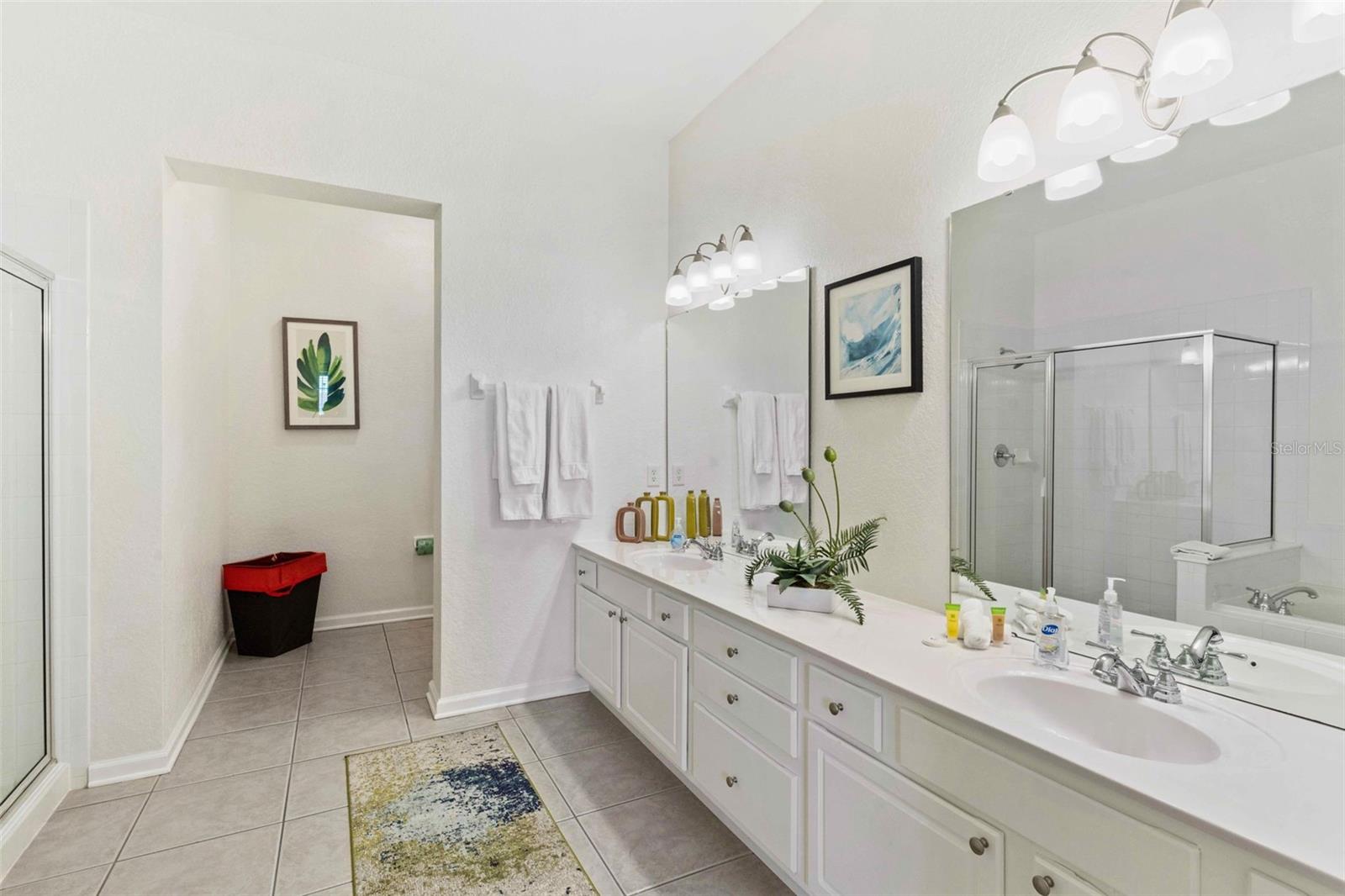 Image 23 of 68 For 4840 Cayview Avenue 403