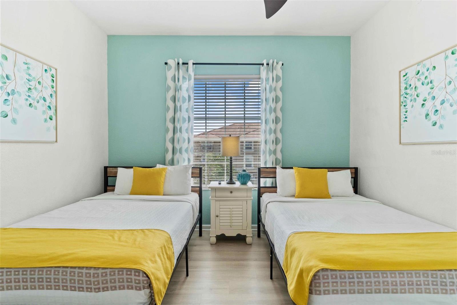 Image 26 of 68 For 4840 Cayview Avenue 403