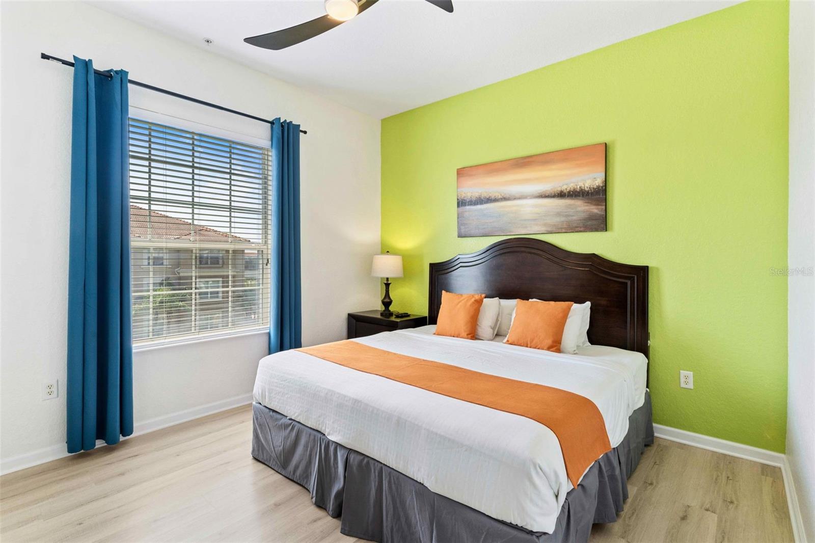 Image 28 of 68 For 4840 Cayview Avenue 403