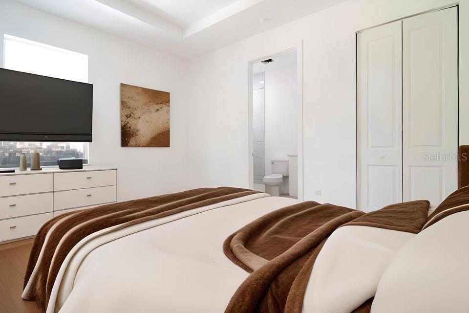 Image 5 of 13 For 260 Rotonda Boulevard B