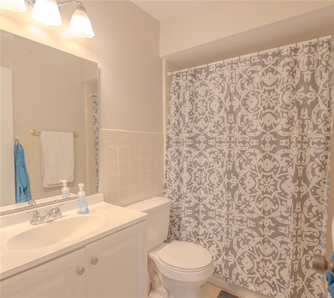 Image 19 of 21 For 32 Silver Oak Circle