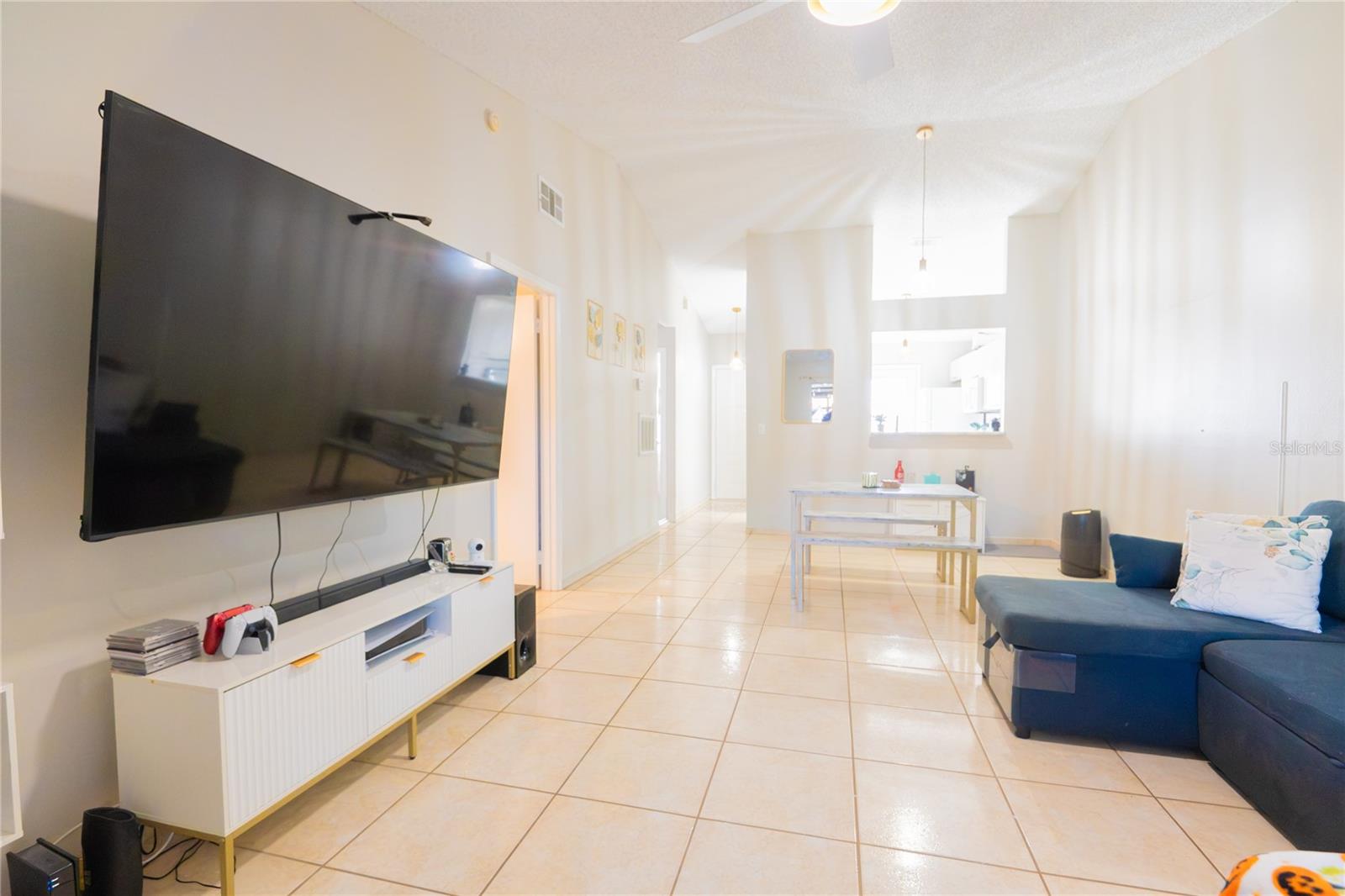 Image 5 of 21 For 32 Silver Oak Circle