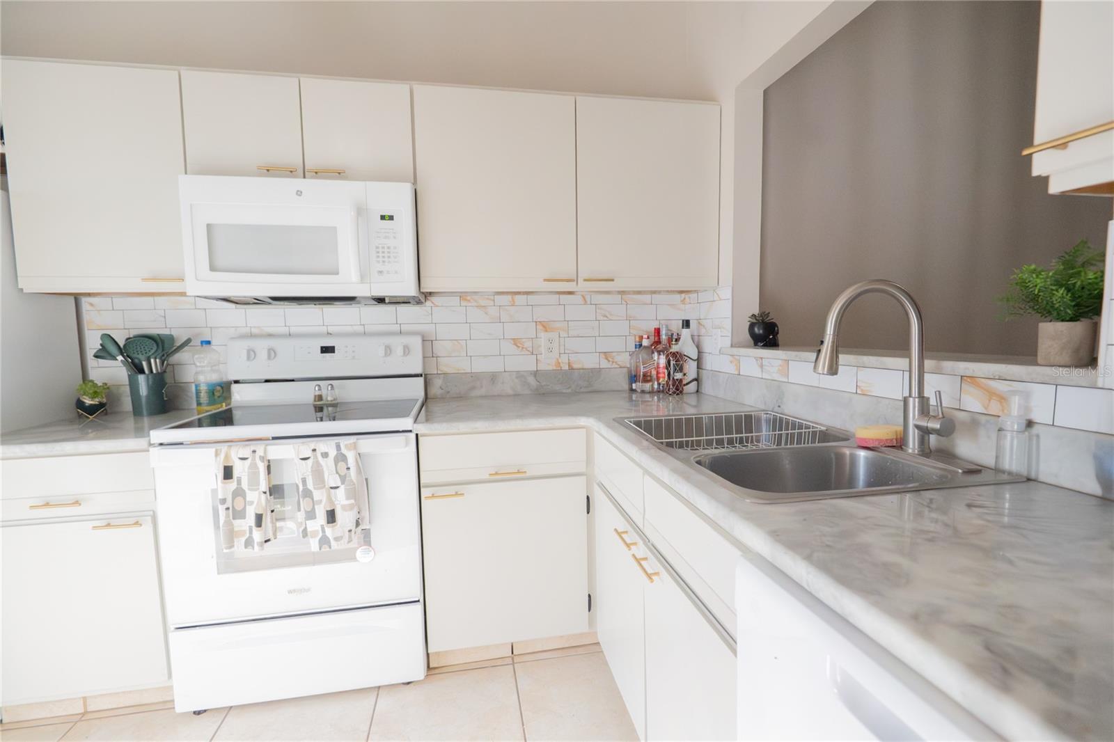 Image 9 of 21 For 32 Silver Oak Circle