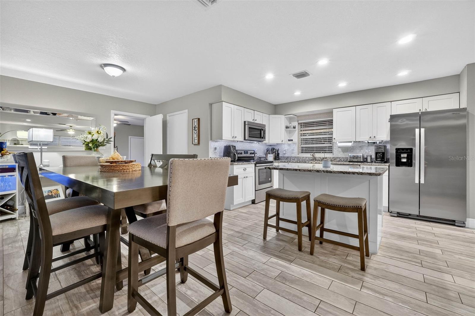 Image 15 of 74 For 3207 Flowertree Road