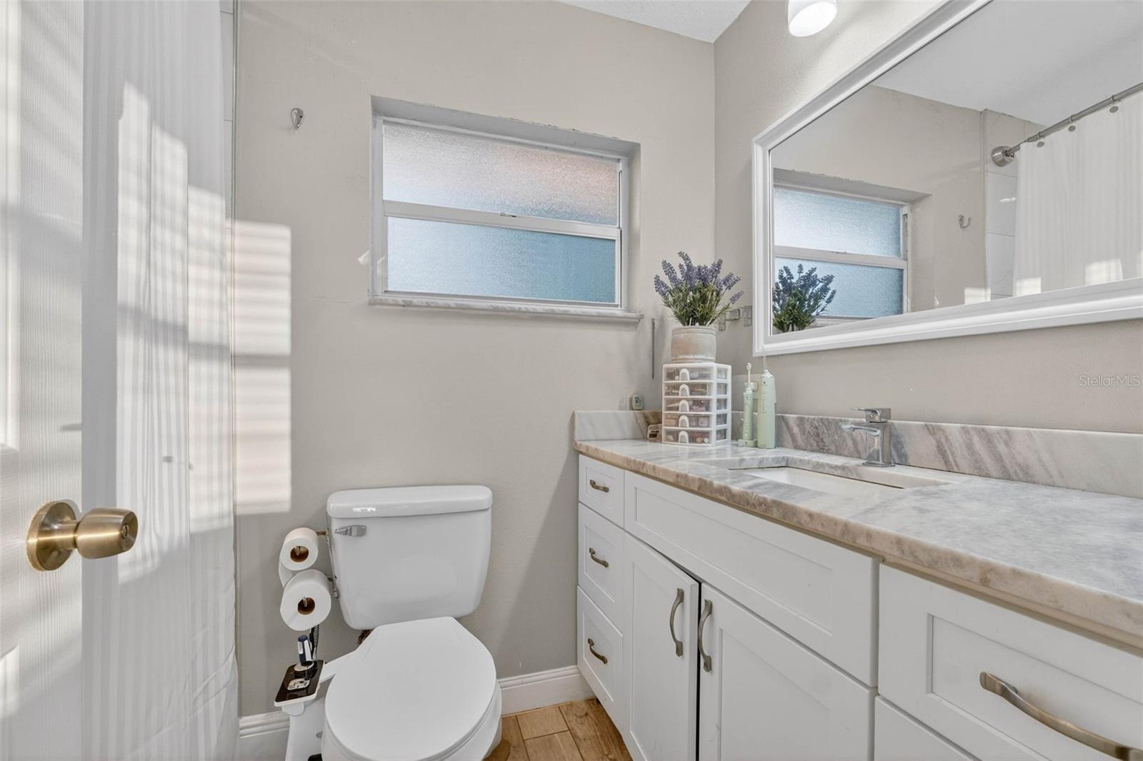 Image 25 of 74 For 3207 Flowertree Road