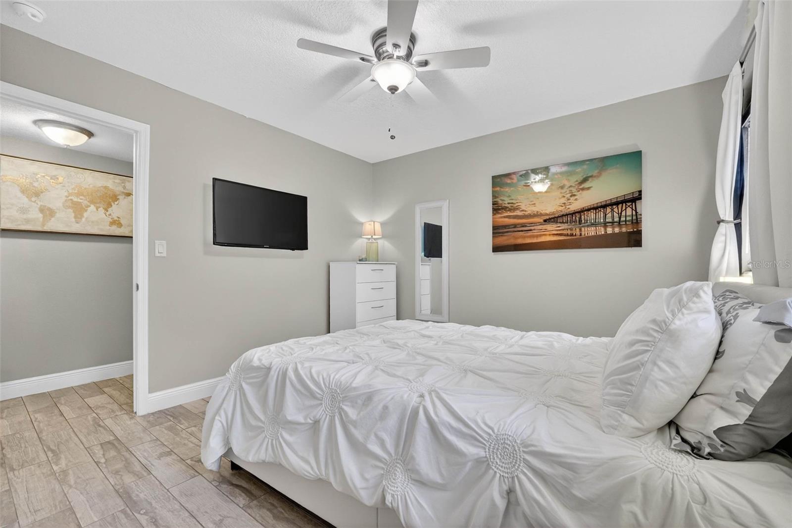 Image 33 of 74 For 3207 Flowertree Road