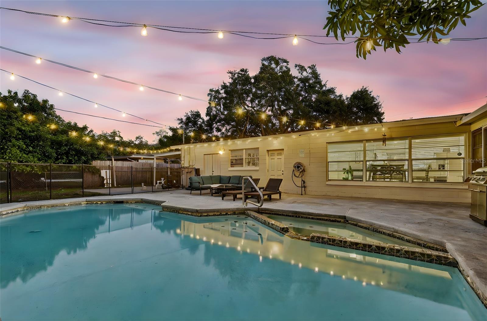 Image 46 of 74 For 3207 Flowertree Road