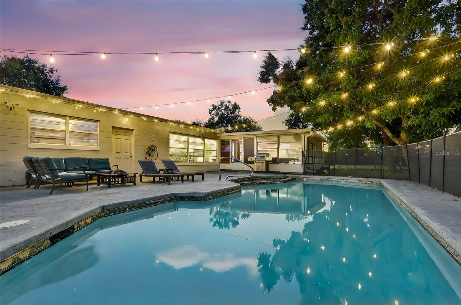 Image 48 of 74 For 3207 Flowertree Road