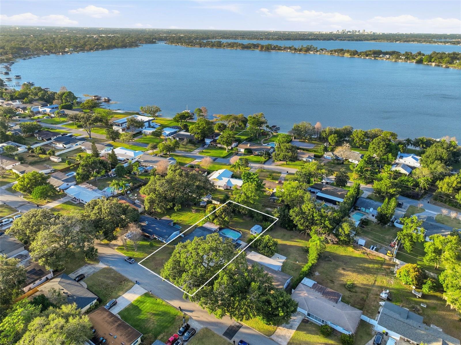 Image 73 of 74 For 3207 Flowertree Road