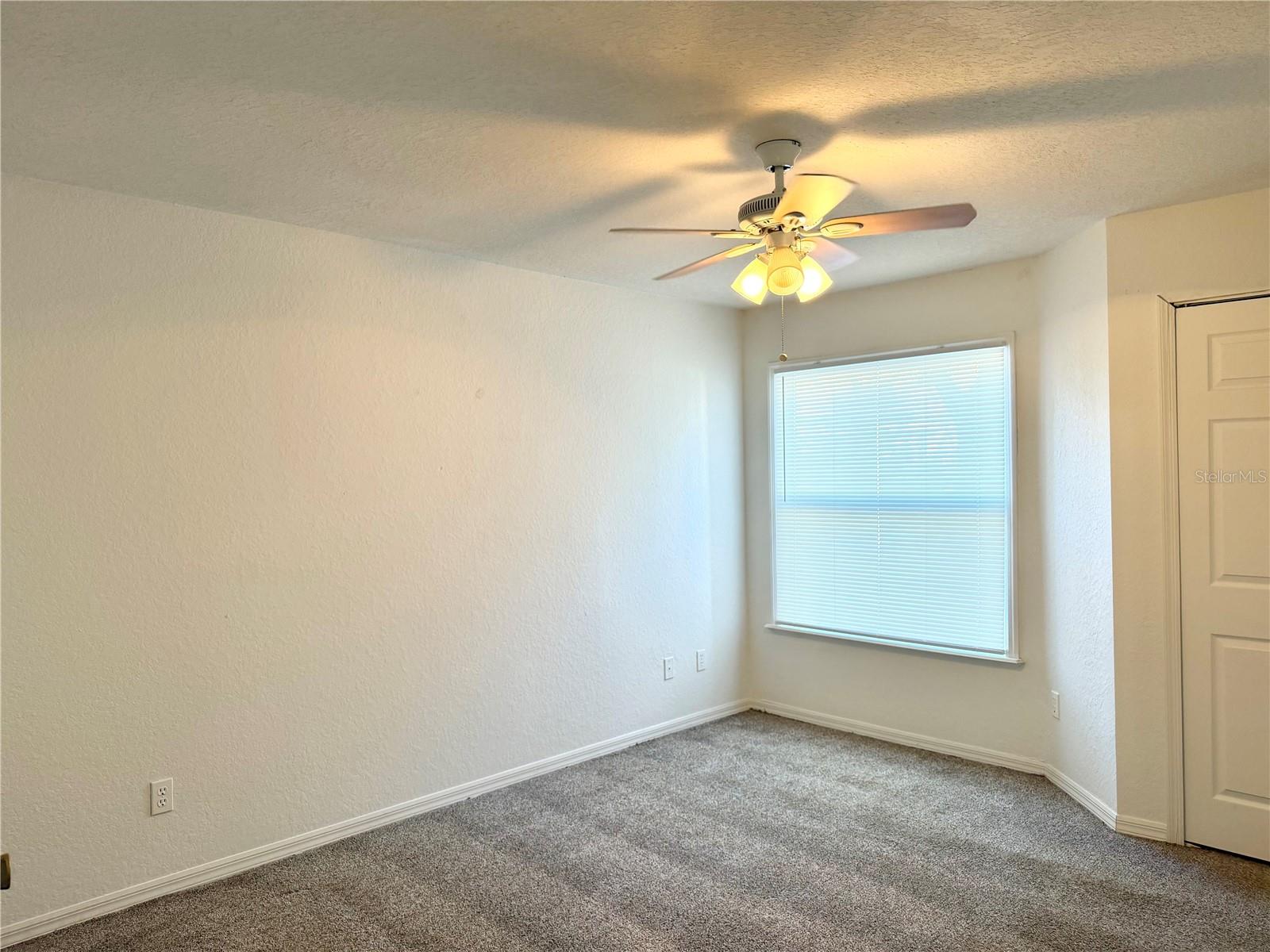 Image 19 of 37 For 7511 Seurat Street 10108