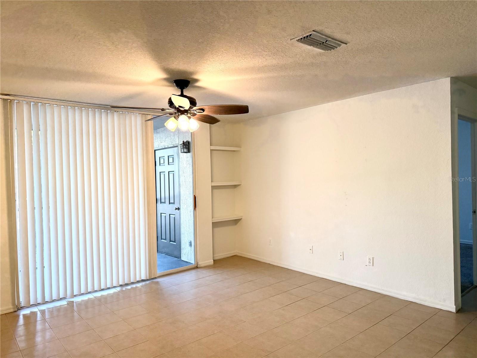 Image 7 of 37 For 7511 Seurat Street 10108