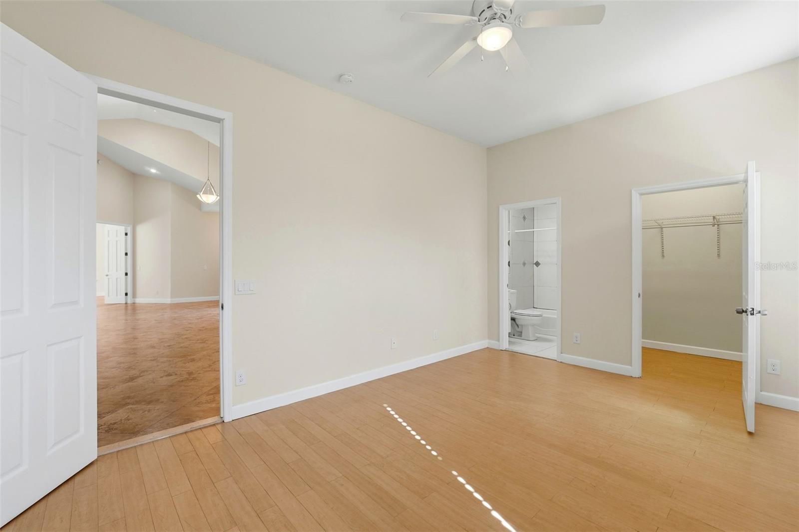 Image 11 of 52 For 5608 Kevin Avenue