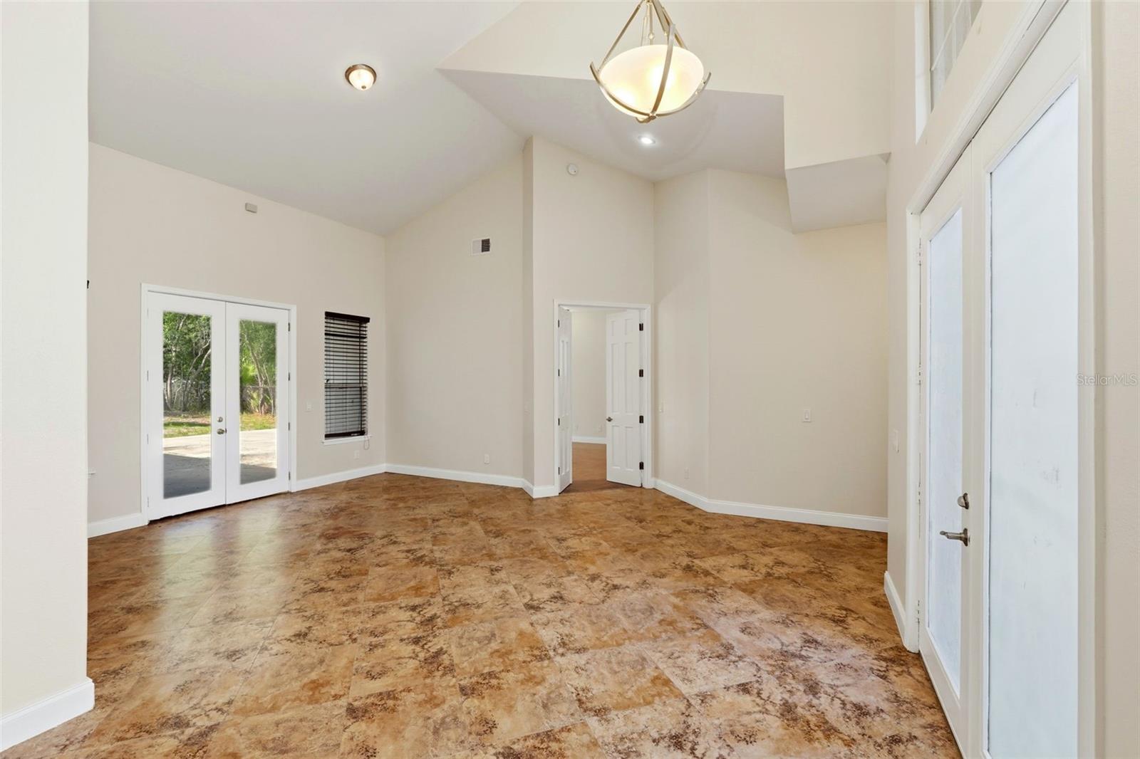 Image 29 of 52 For 5608 Kevin Avenue