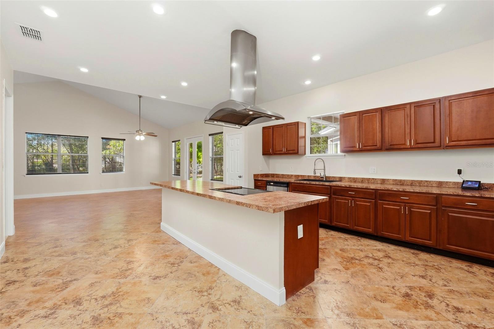 Image 34 of 52 For 5608 Kevin Avenue