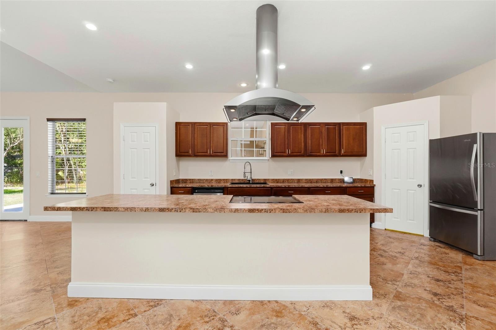 Image 37 of 52 For 5608 Kevin Avenue