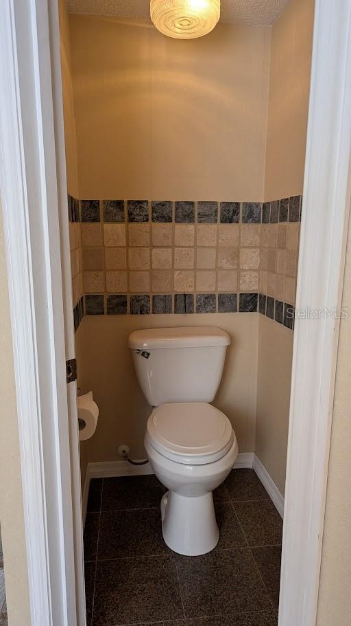 Image 11 of 39 For 12634 Ringwood Avenue