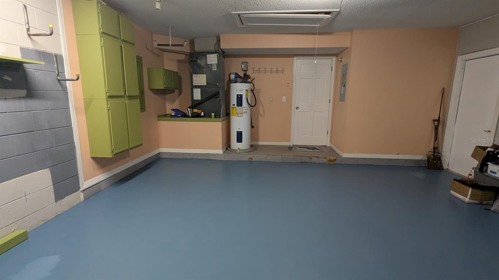 Image 25 of 39 For 12634 Ringwood Avenue