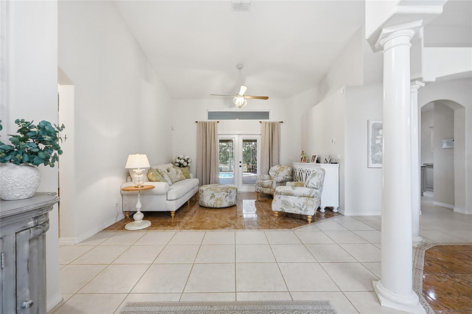 Image 12 of 73 For 12744 Douglas Fir Court