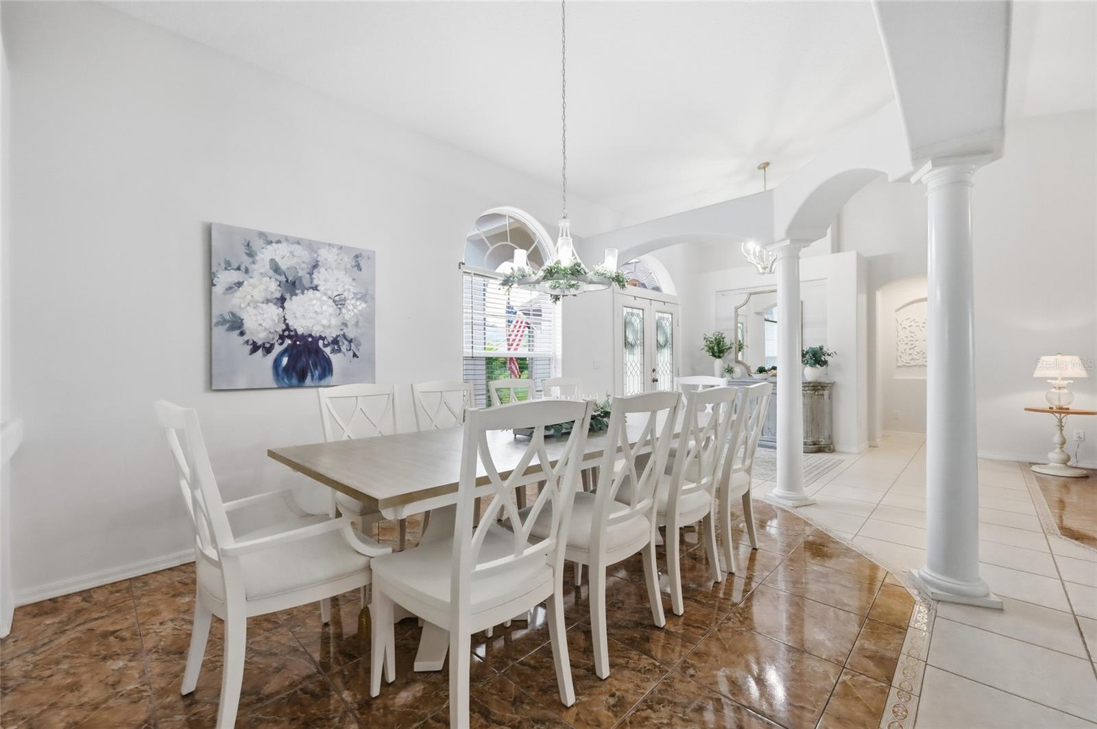 Image 17 of 73 For 12744 Douglas Fir Court