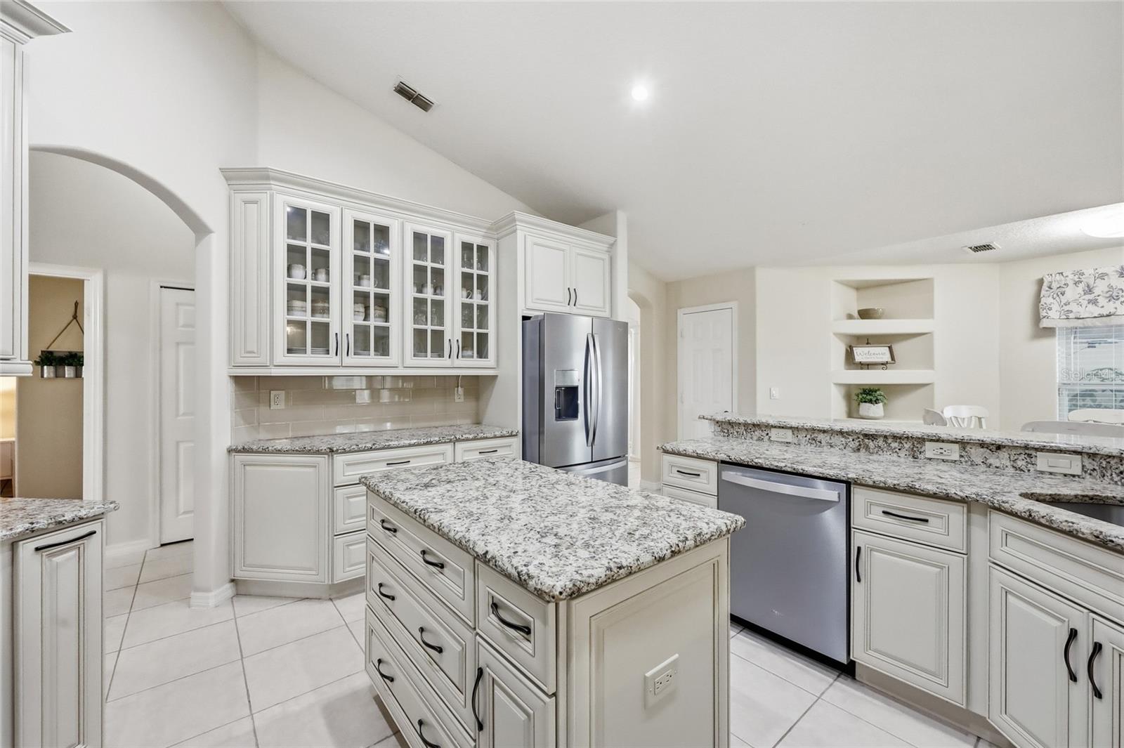 Image 20 of 73 For 12744 Douglas Fir Court