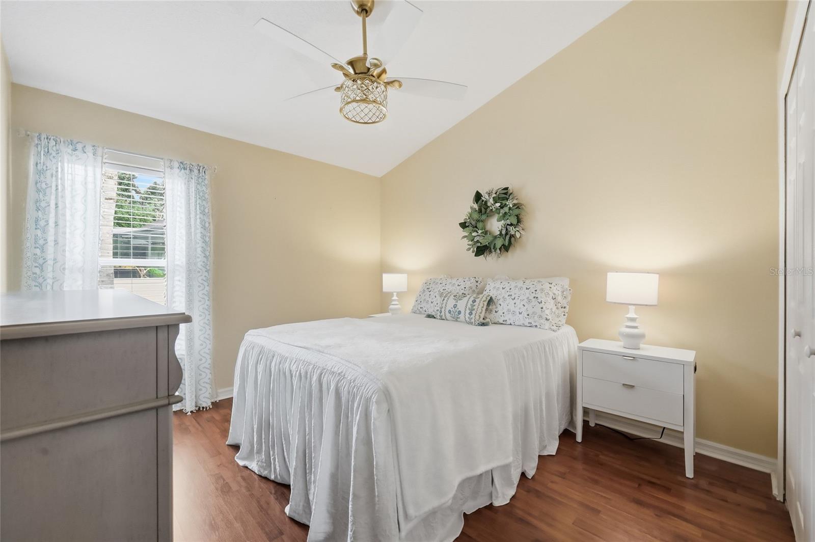 Image 41 of 73 For 12744 Douglas Fir Court