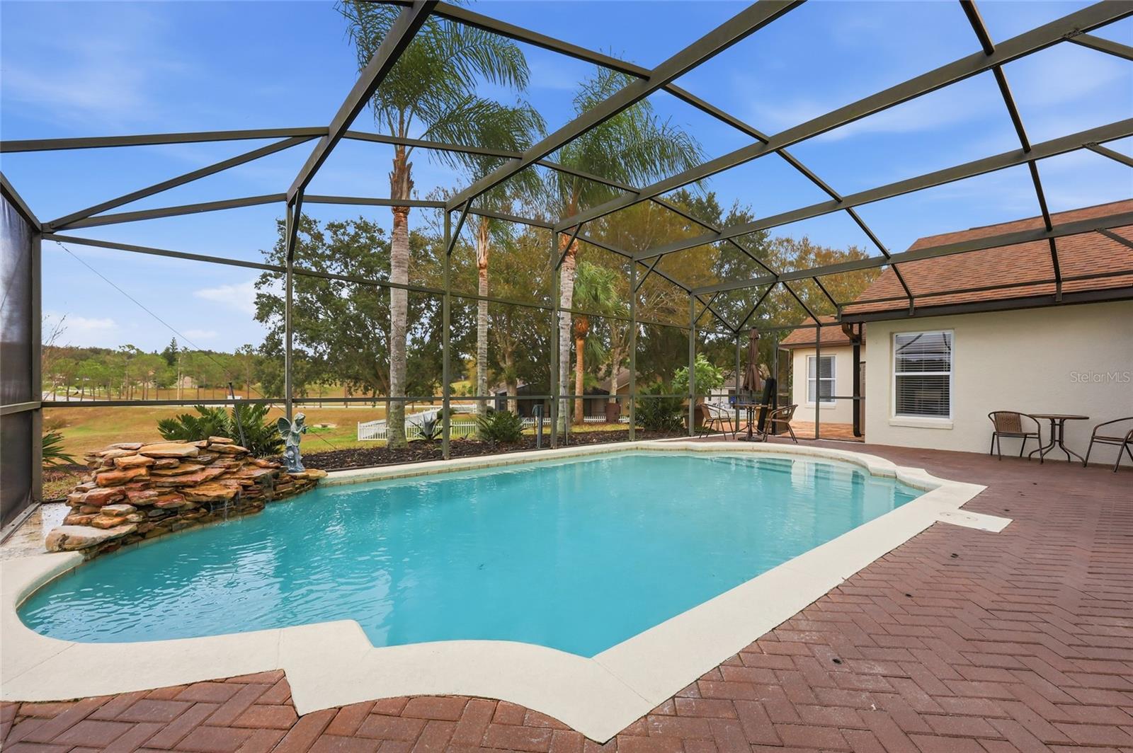 Image 54 of 73 For 12744 Douglas Fir Court