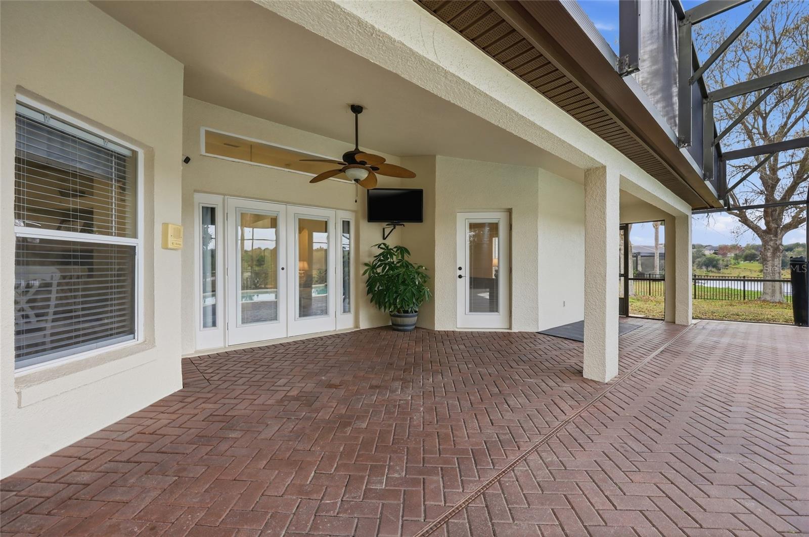 Image 56 of 73 For 12744 Douglas Fir Court