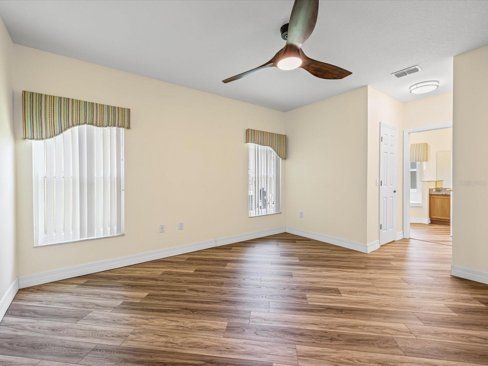 Image 19 of 47 For 1111 Liberty Hall Drive