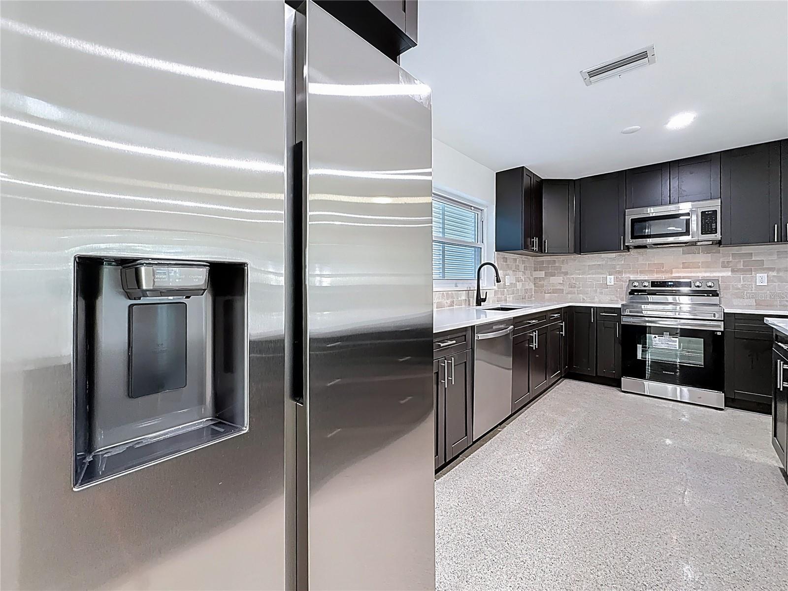 Image 13 of 60 For 2161 Edythe Drive