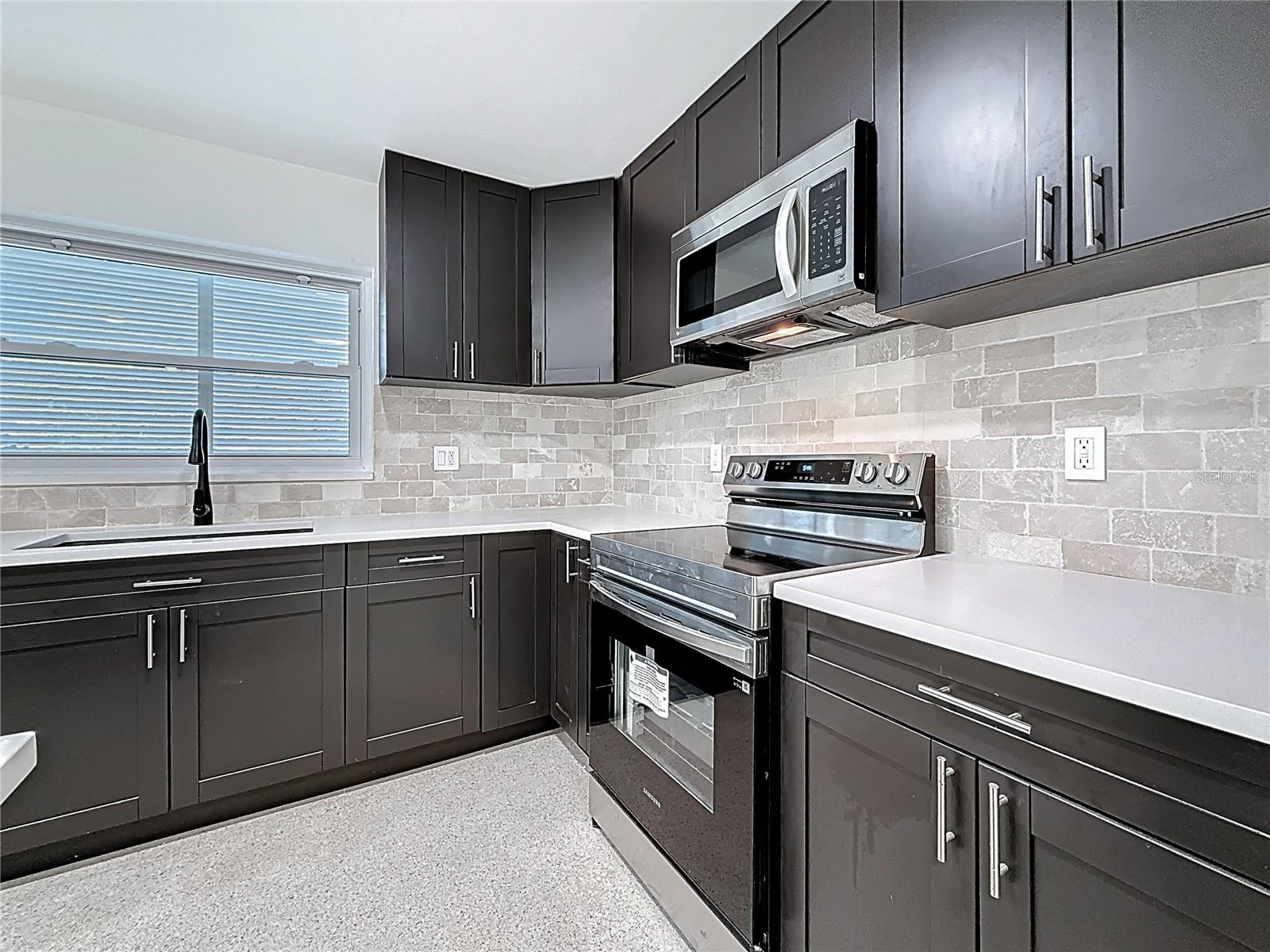 Image 18 of 60 For 2161 Edythe Drive